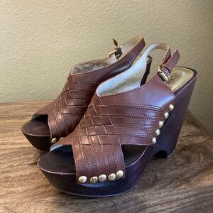 🌼 Michael Kors Wedge Heels 7